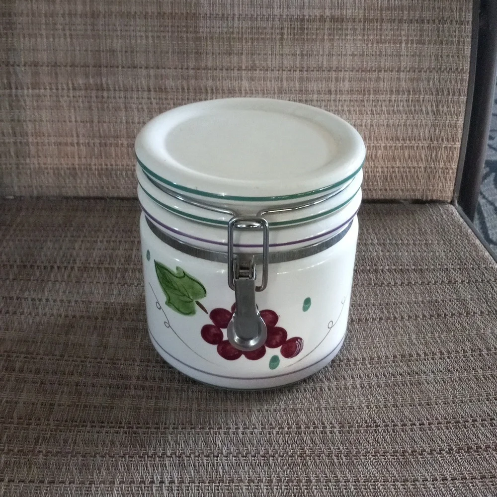 CIC Certified Ceramic Small Mason Storage Container